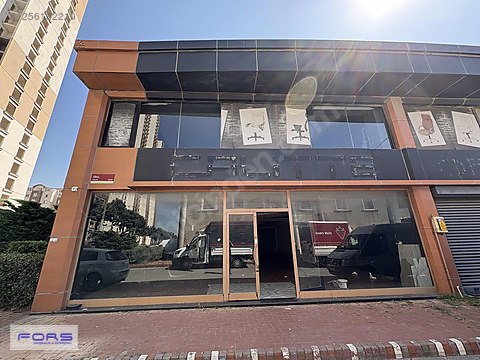 Bahçeşehir Mobilyacılar Sitesinde 420m2 Kiralık...