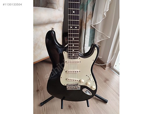 1995 shop fender stratocaster