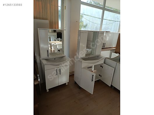 Used & Brand New Items / Garden & Home Improvement / Home Improvement / Bathroom & Kitchen / Bathroom Cabinets