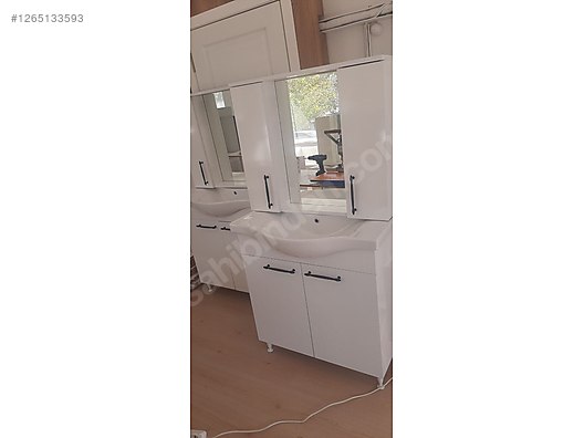 Used & Brand New Items / Garden & Home Improvement / Home Improvement / Bathroom & Kitchen / Bathroom Cabinets