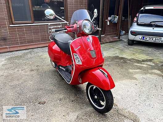 VESPA GTS 300 SUPER SPORT. RED. #1132134004