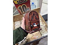 Radyo görünümlü kumbara