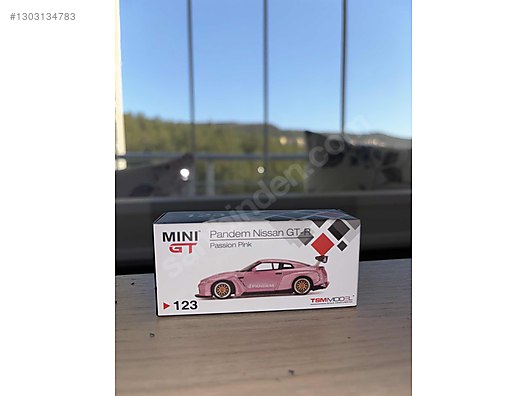 Mini GT Diecast Model 1:64 Nissan Araba - 1303134783