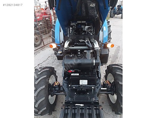 Machinery / Agricultural Machines / Tractors / New Holland / TD4.65B