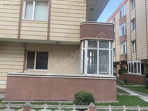 2000 sitesi içinde market çarşıya yürüme mesafesinde Kiralık Daire