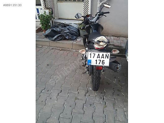 125Cc Motor Gücü  : Speedfight 125 Cc, Sportif Tasarımı Ve Üst Düzey Özellikleriyle En Yoğun Trafikte Bile Dinamik Bir Sürüş Sunar.