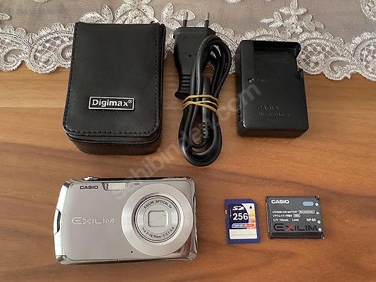 CASIO EXILIM EX-Z600 ・ EX-Z1200【２台セット】 カシオ デジタルカメラ オフィシャルWEBサイト | 製品情報 | EX-Z1200