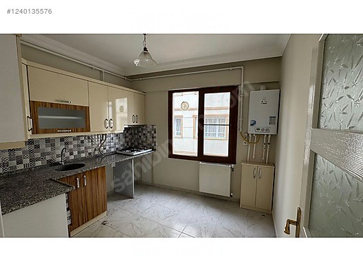 ATİK EMLAK dan ZİRAAT BANKASI ARKASI 2+1 KİRALIK DAİRE #1240135576