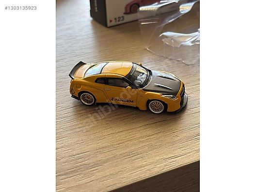 Mini GT Diecast Model 1:64 Nissan Araba - 1303135923