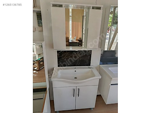 İkinci El ve Sıfır Alışveriş / Bahçe & Yapı Market / Yapı Malzemeleri / Banyo & Mutfak / Banyo Dolabı