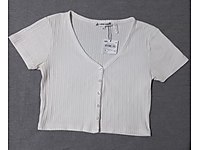 KOTON FİTİLLİ DÜĞMELİ BEYAZ V YAKA BLUZ TİŞÖRT