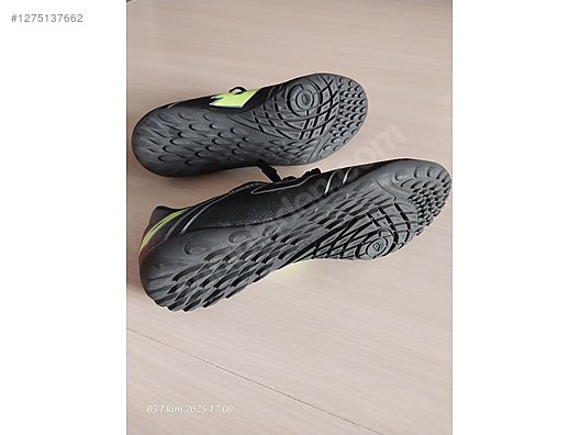 Used & Brand New Items / Sports / Team Sports / Soccer / Shoes & Cleats