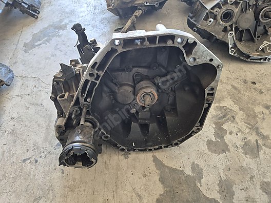 Minivan & Panelvan / Şanzıman & Vites / dacia dokker 1.5 euro 5