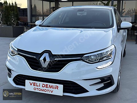 VELİ DEMİR'DEN 2022 OTOMATİK 31.000 KM MEGANE 1.3...
