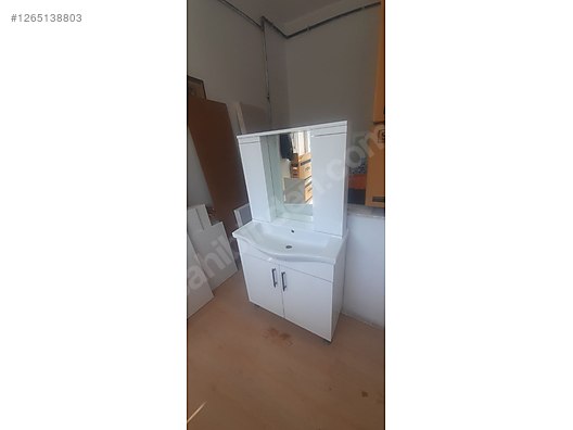 İkinci El ve Sıfır Alışveriş / Bahçe & Yapı Market / Yapı Malzemeleri / Banyo & Mutfak / Banyo Dolabı