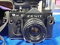 ZENIT 12xp FOTOĞRAF MAKİNASI + CARENA FLASH