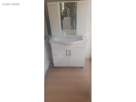 İkinci El ve Sıfır Alışveriş / Bahçe & Yapı Market / Yapı Malzemeleri / Banyo & Mutfak / Banyo Dolabı