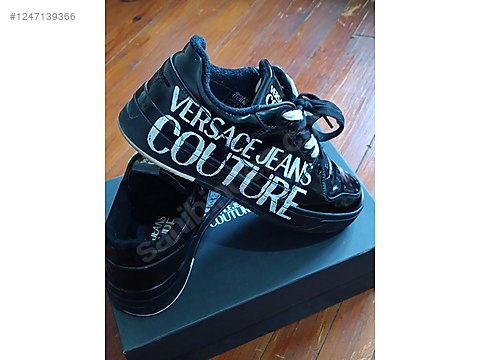 VERSACE JEANS at 1247139366