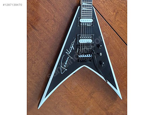 Megadeth Teemu Mäntysaari imzalı Jackson JS32 KingV Elektrogitar