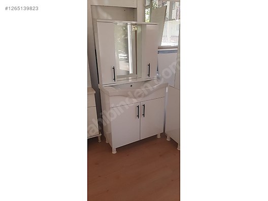 İkinci El ve Sıfır Alışveriş / Bahçe & Yapı Market / Yapı Malzemeleri / Banyo & Mutfak / Banyo Dolabı