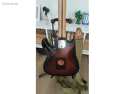Squier Elektro Gitar