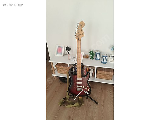 İkinci El ve Sıfır Alışveriş / Müzik / Müzik Aletleri / Telli Çalgılar / Gitar / Elektro