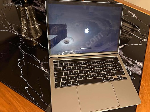 Apple Macbook / MACBOOK PRO 2020 SIFIR AYARINDA ÇİZİKSİZ DARBESİZ