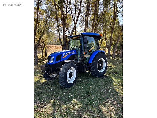 Machinery / Agricultural Machines / Tractors / New Holland / TT4.75