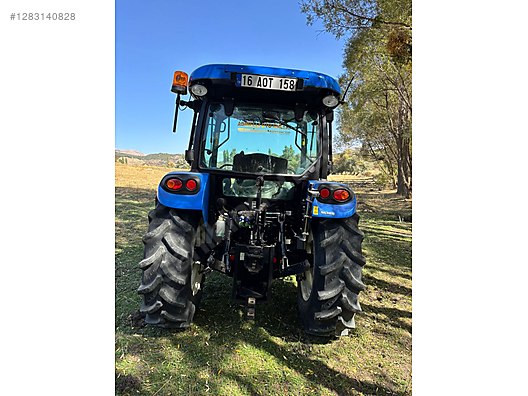 Machinery / Agricultural Machines / Tractors / New Holland / TT4.75
