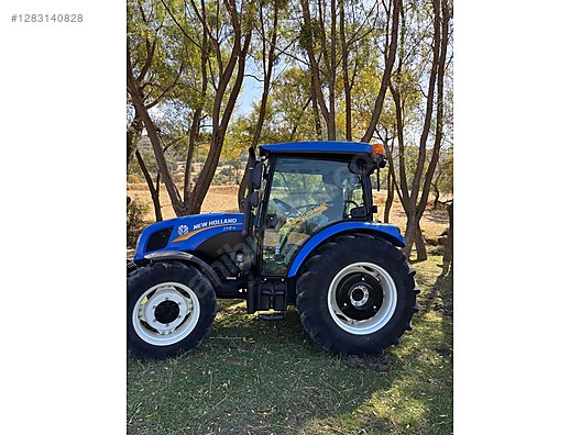 Machinery / Agricultural Machines / Tractors / New Holland / TT4.75