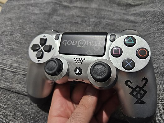 Used & Brand New Items / Gaming & Gamers Exclusive / Gaming Equipment / PC Controller & Gamepad