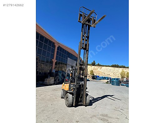 Machinery / Industrial / Carrying & Stacking Equipment / Forklifts / For Sale / MMG