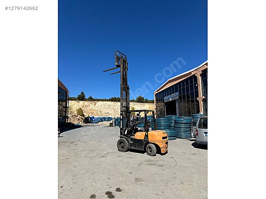 Machinery / Industrial / Carrying & Stacking Equipment / Forklifts / For Sale / MMG