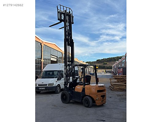 Machinery / Industrial / Carrying & Stacking Equipment / Forklifts / For Sale / MMG