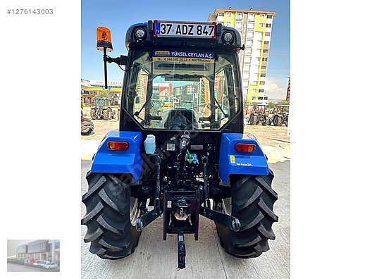 Machinery / Agricultural Machines / Tractors / New Holland / TT60 Classic