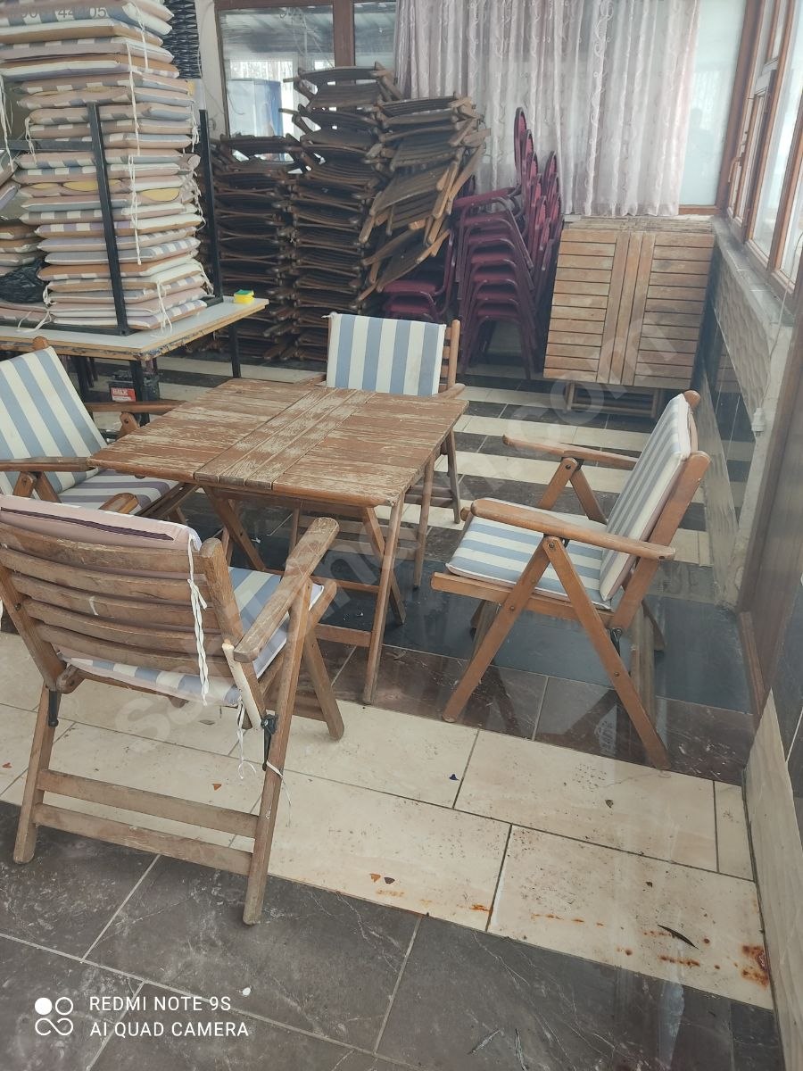 Katlanabilir ahşap masa sandalye ceviz ağacından