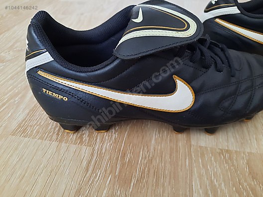 nike tiempo est 1984