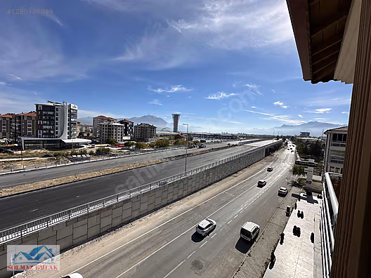 ÇÜNÜR MAHALLESİNDE ANA CADDE ÜZERİNDE 3+1 DAİRE #1280146699