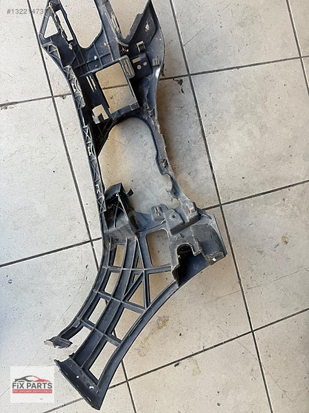 Mercedes E Tampon Braketi (Ön)