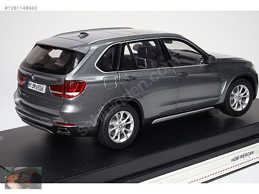 Paragon Diecast Model 1:18 BMW Araba