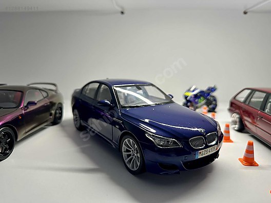 Kyosho Diecast Model 1:18 BMW Araba - 1288149411