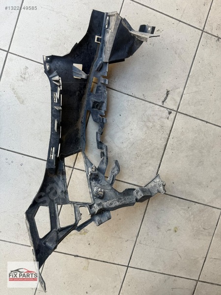 Mercedes E Tampon Tutacağı