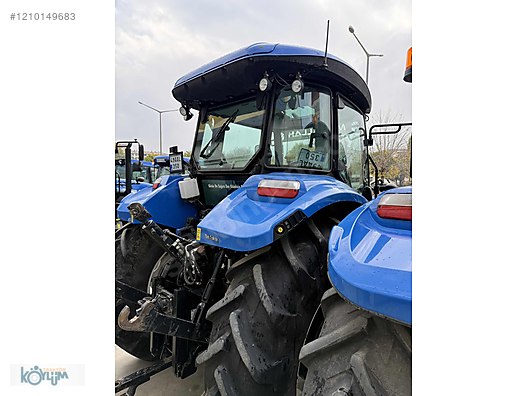 Machinery / Agricultural Machines / Tractors / New Holland / TR5.110