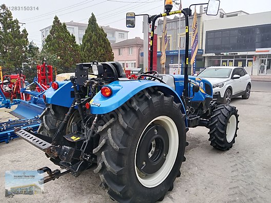 Machinery / Agricultural Machines / Tractors / New Holland / TD4.78B