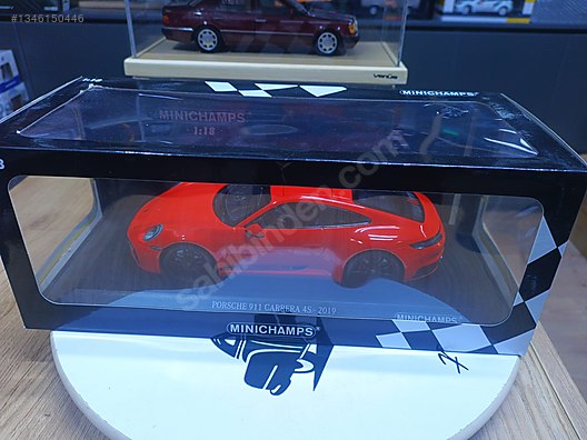 Minichamps Diecast Model 1:18 Porsche Araba - 1346150446