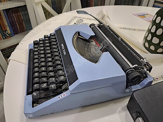 İkinci El ve Sıfır Alışveriş / Antika / Makine / Antika Daktilo