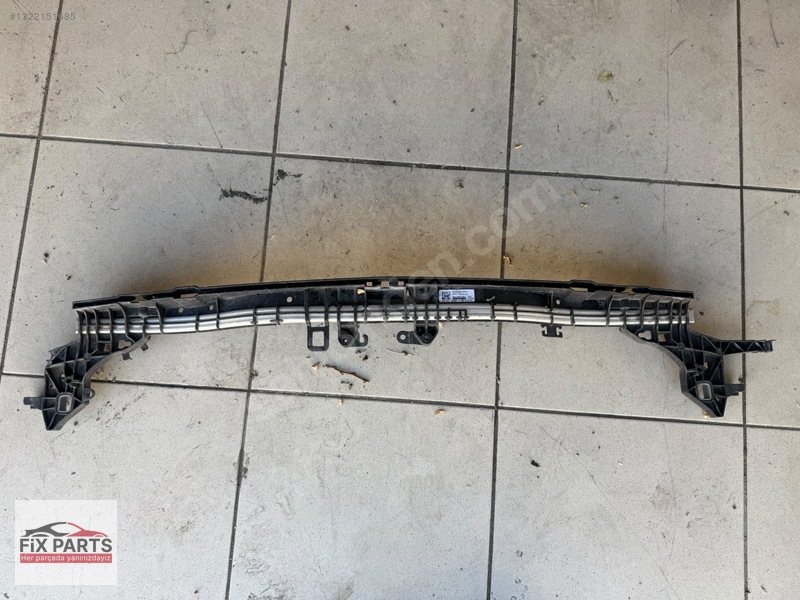 Mercedes E Ön Panel