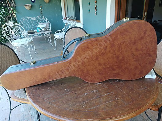 Yamaha APX hard case - Gitar Çantası ve Diğer Enstrüman Yan
