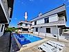 Havuzlu Sitede Müstakil Bahçeli Teraslı Verandalı Yeni Villa
