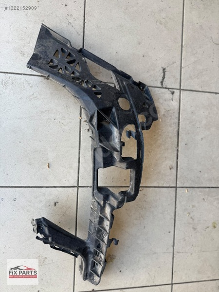 Mercedes C Tampon Braketi (Ön)